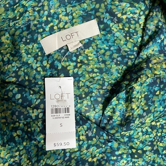 𝅺LOFT Watercolor Semi Sheer Top -> Loft Watercolor Semi Sheer Top - Picture 4 of 8